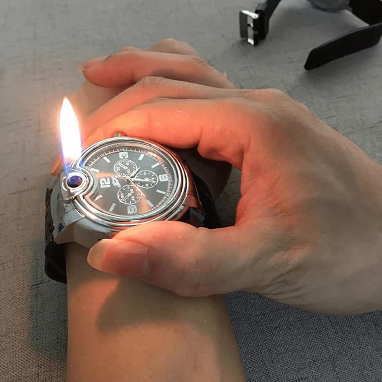 FlameTime™ Reloj con Encendedor de Cigarrillos Integrado